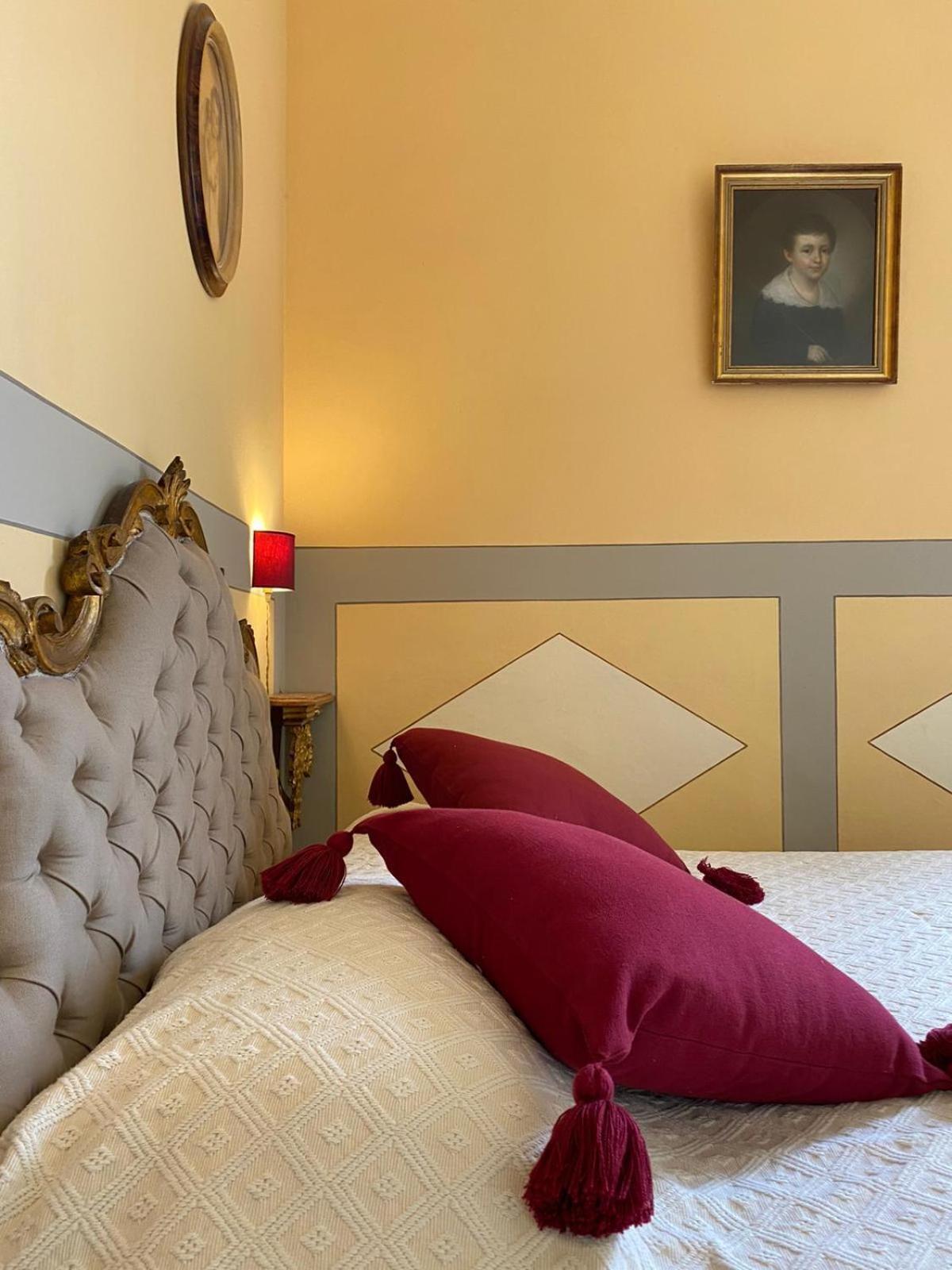 Residenza D'Epoca San Lorenzo Tre Τόντι Δωμάτιο φωτογραφία