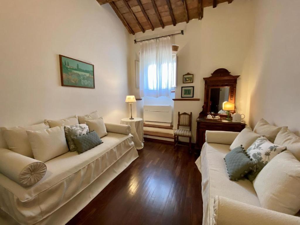 Residenza D'Epoca San Lorenzo Tre Τόντι Εξωτερικό φωτογραφία